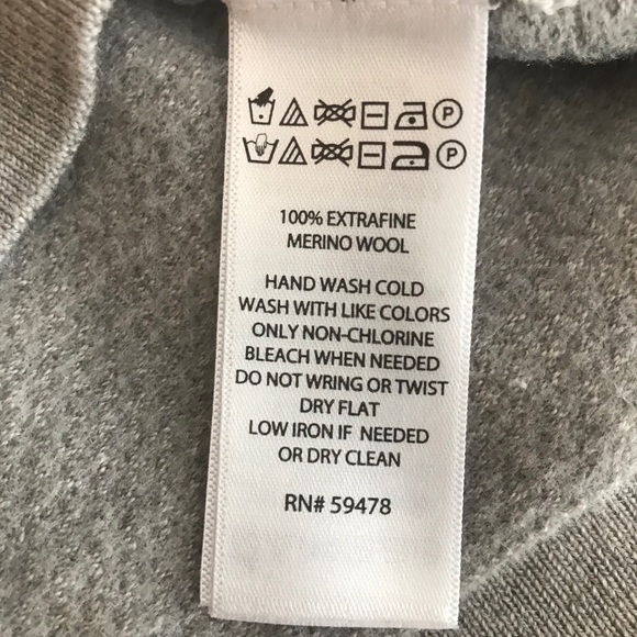 Max Studio Lightweight Turtleneck Sweater - Size L - Picture 13 of 13